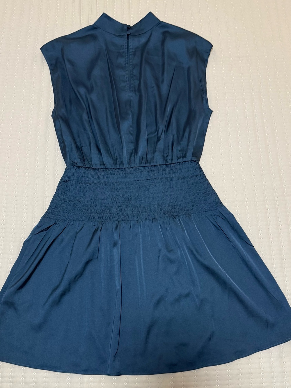 Express dress - Picture 2 of 4
